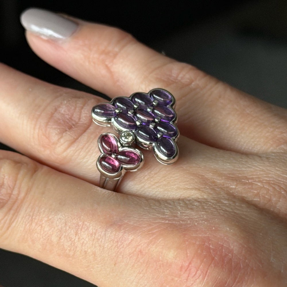 Mauboussin Paris Purple and Pink Amethyst Cluster Ring - Picture 6 of 15